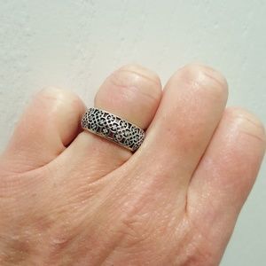 Pandora Ring